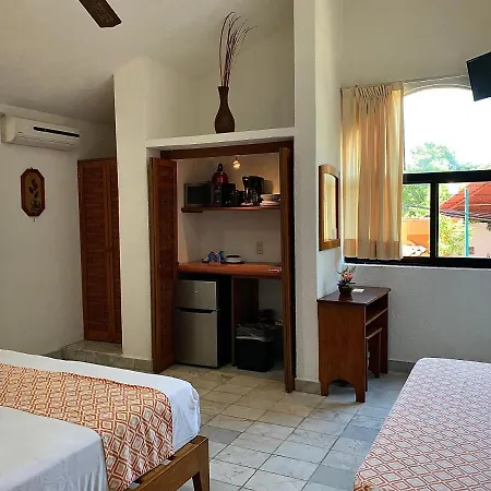 Villas Mercedes Zihuatanejo Exterior foto